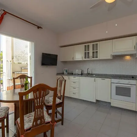 Los Olivos 17 One Bed Apartment